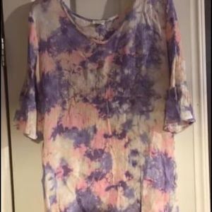 Women’s boutique shirt from everlee Addison